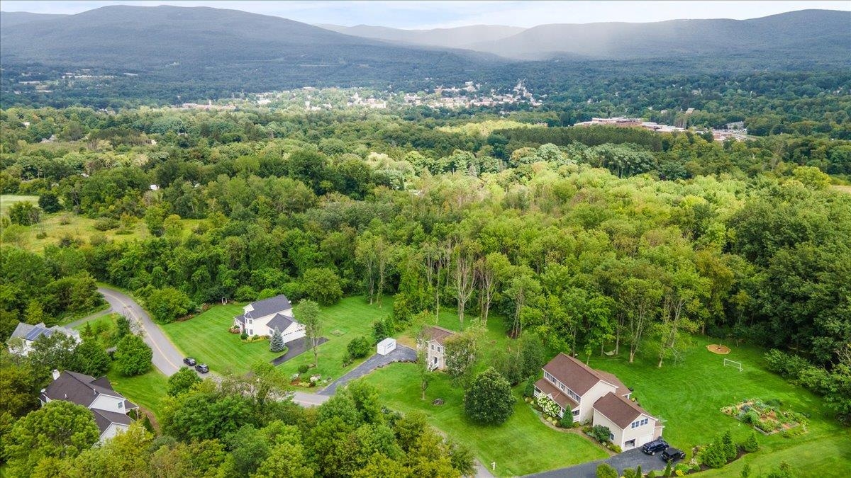647 Fox Hill Road Bennington, VT 05201 - Photo 27 of 34