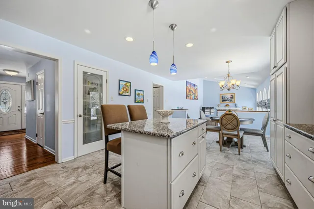 $775,000 | 10 Auspice Circle, Newark, DE 19711