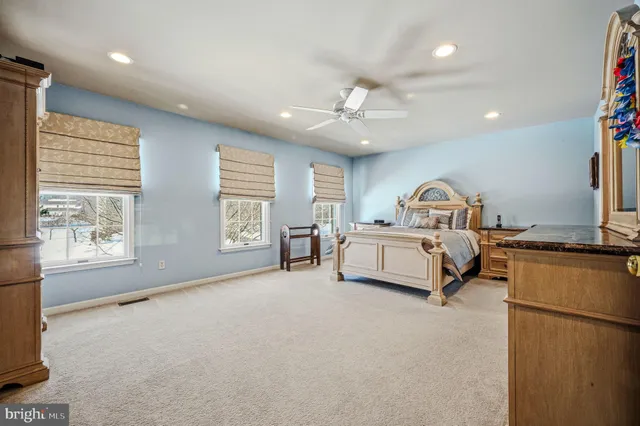 $775,000 | 10 Auspice Circle, Newark, DE 19711