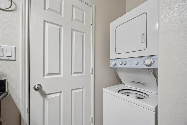 $1,485 | 9200 Westheimer Road, Unit 1902, Houston, TX 77063