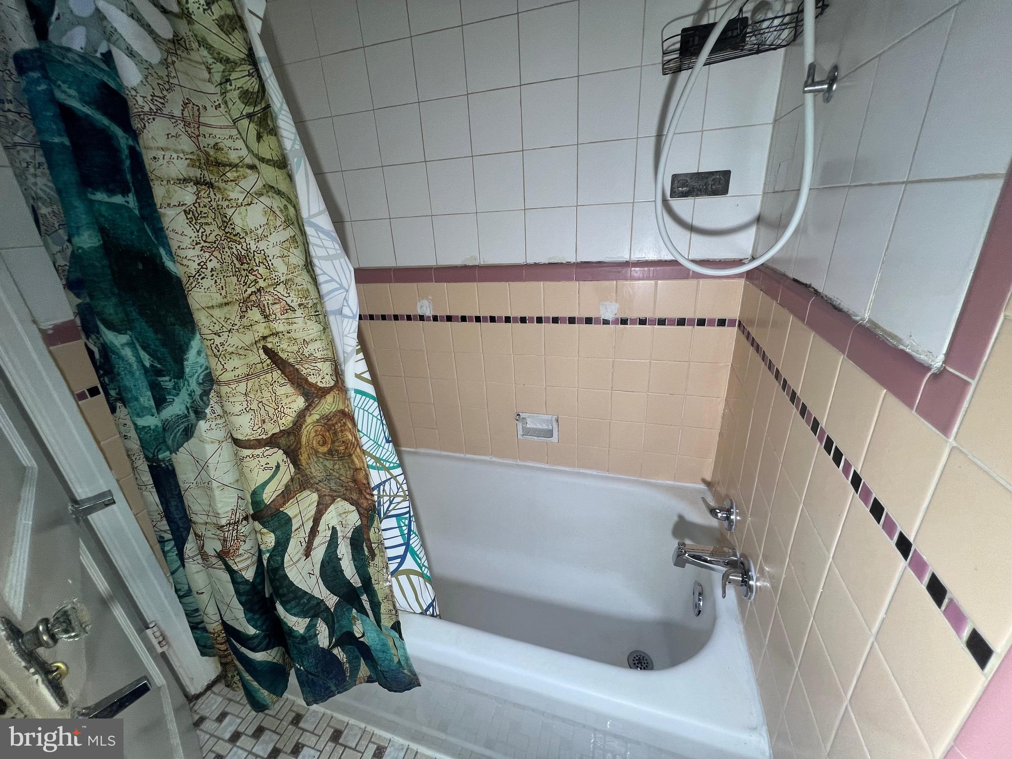 6715 Rutland Street Philadelphia, PA 19149 - Photo 19 of 24 Gallery Image 19