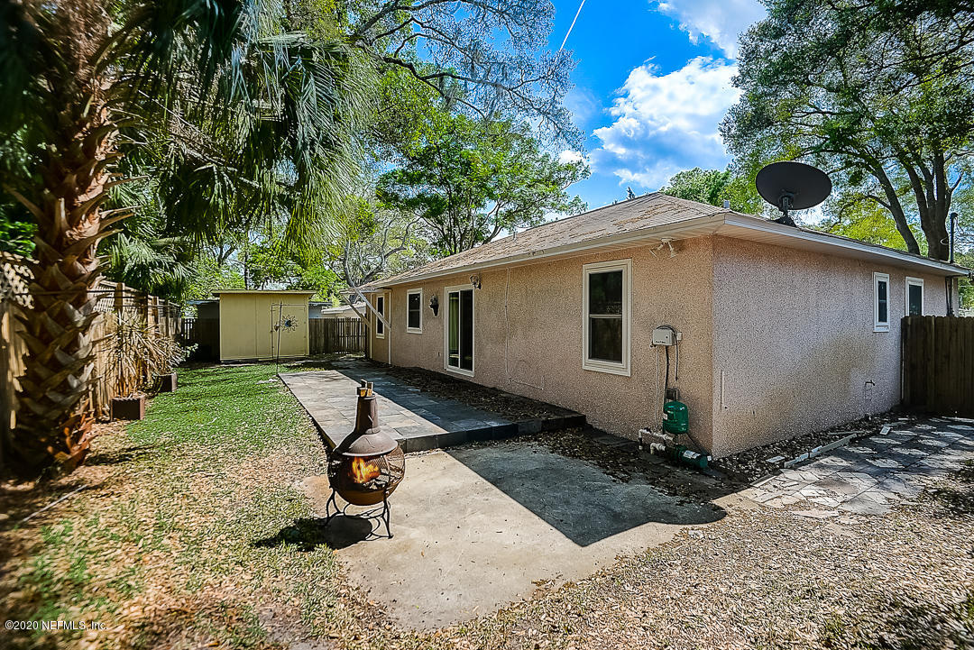 115 Beechwood Road St. Augustine, FL 32086 - Photo 21 of 28 a view of a backyard with a garden