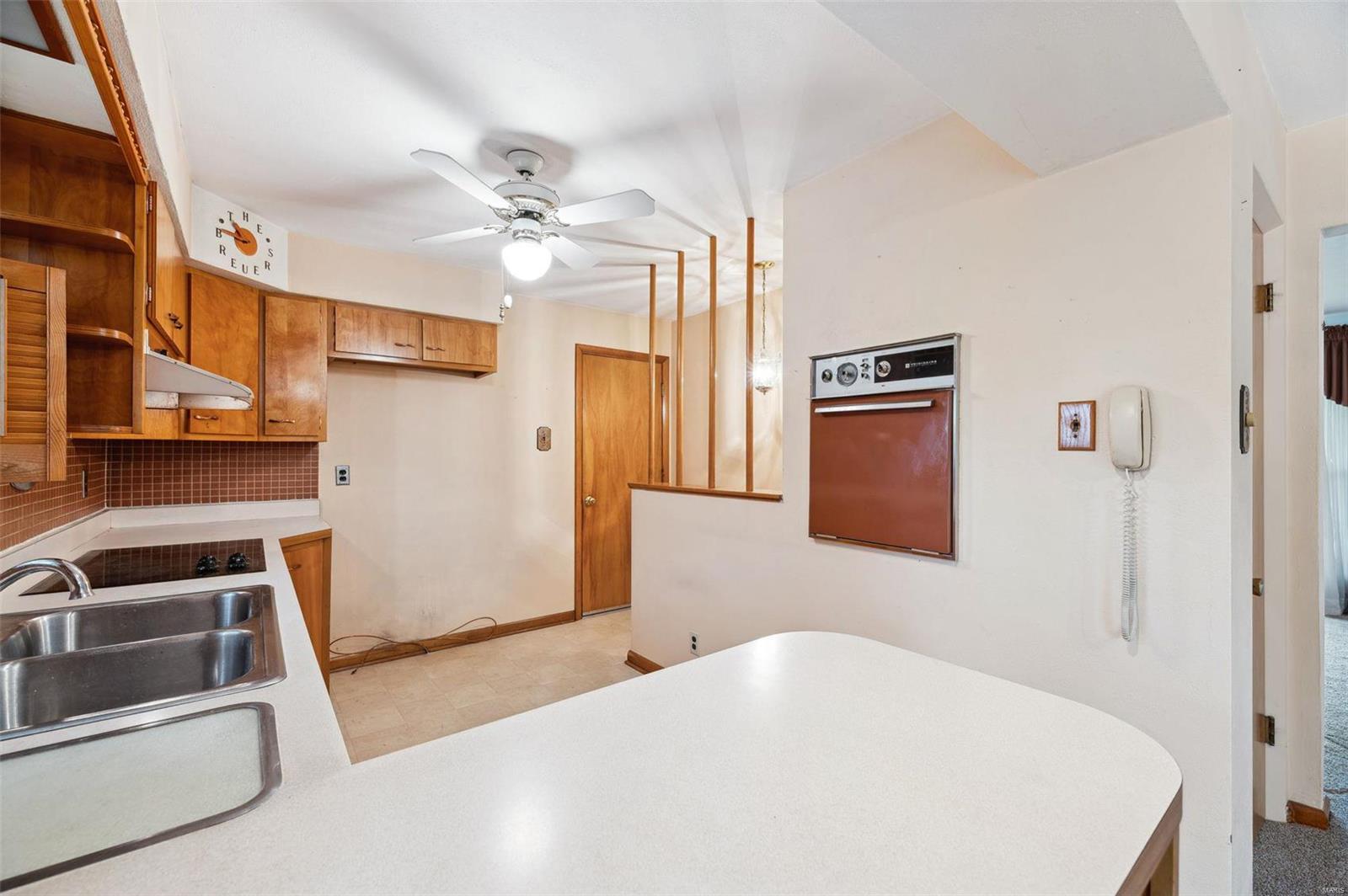 4800 Theiss Road St. Louis, MO 63128 - Photo 6 of 20 Gallery Image 6