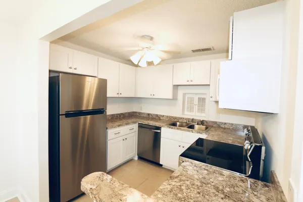 $1,550 | 229 South McMullen Booth Road, Unit 57, Clearwater, FL 33759