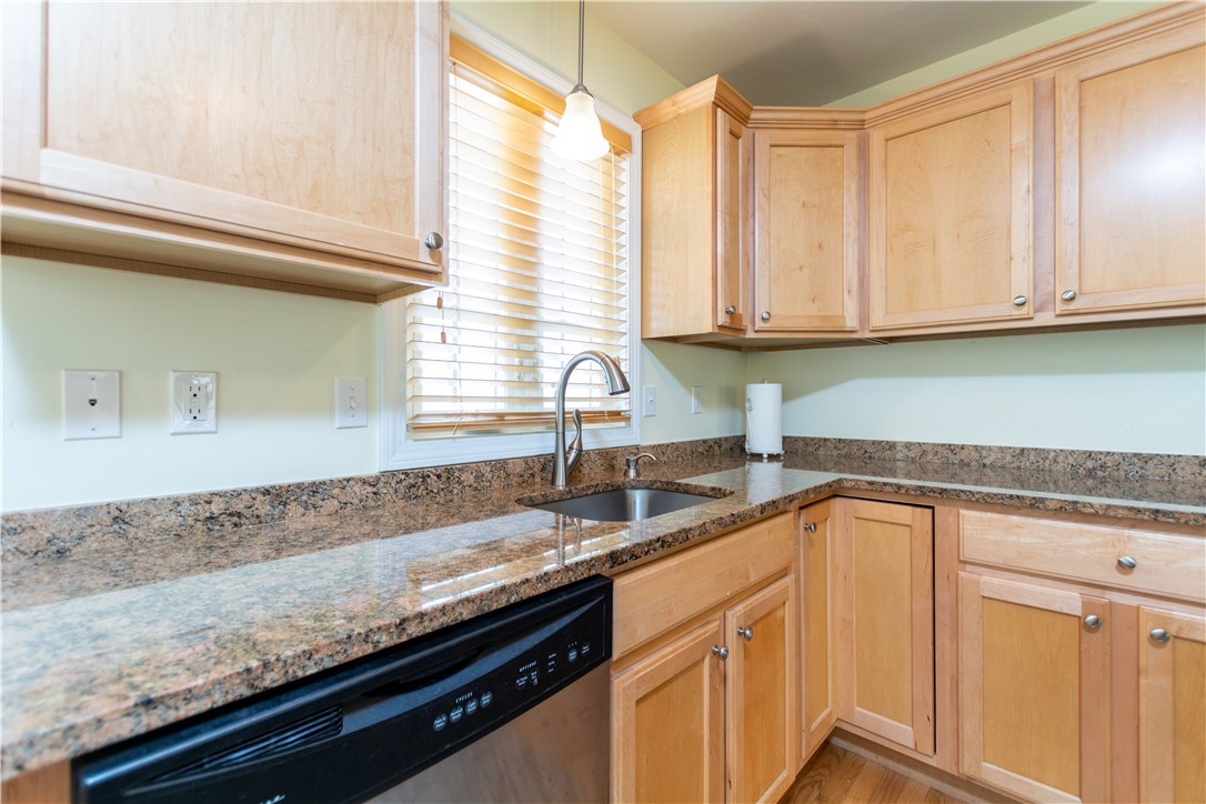 27 Streamview Drive, Unit 27 Cumberland, RI 02864 - Photo 14 of 33