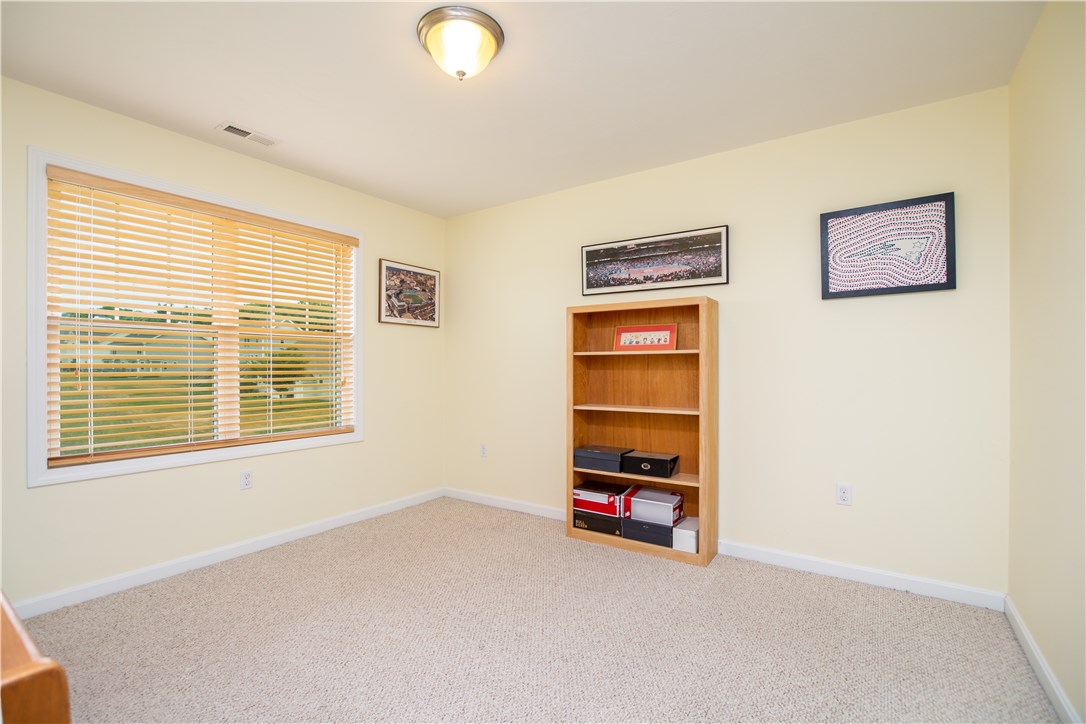 27 Streamview Drive, Unit 27 Cumberland, RI 02864 - Photo 25 of 33