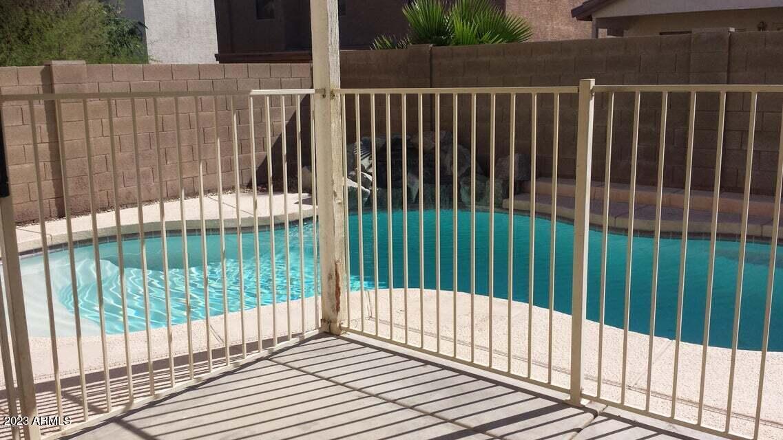 12741 Desert Flower Road Avondale, AZ 85392 - Photo 12 of 14 20180905045353610329000000-o