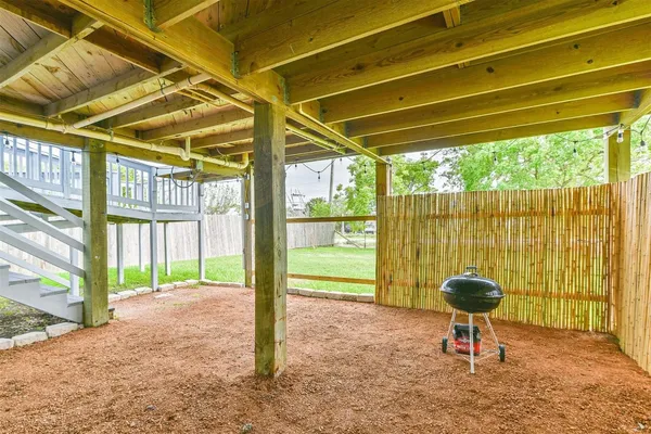 $329,000 | 1004 20th Street, Dickinson, TX 77539