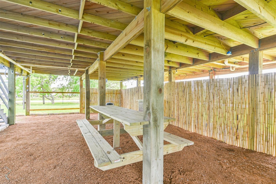 1004 20th Street Dickinson, TX 77539 - Photo 17 of 38