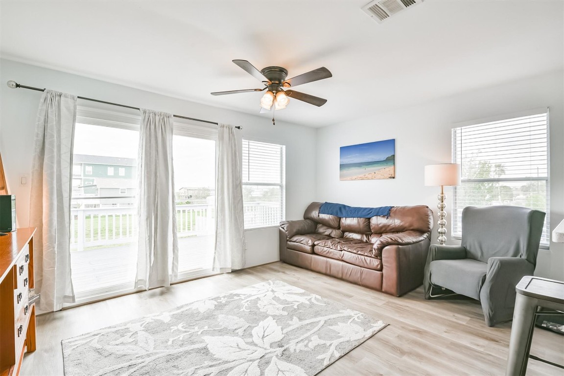 1004 20th Street Dickinson, TX 77539 - Photo 19 of 38