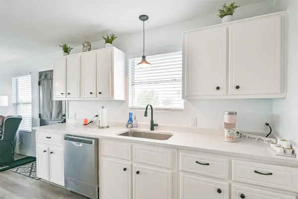 $329,000 | 1004 20th Street, Dickinson, TX 77539