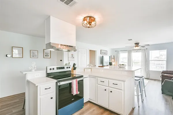 $329,000 | 1004 20th Street, Dickinson, TX 77539