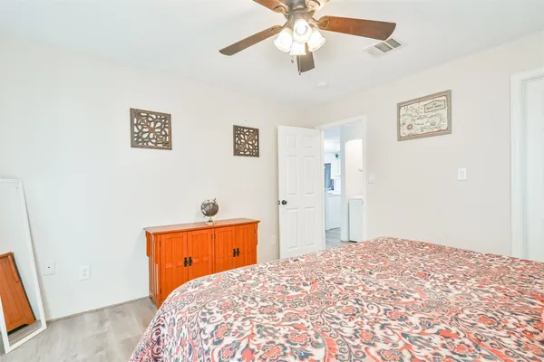 $329,000 | 1004 20th Street, Dickinson, TX 77539