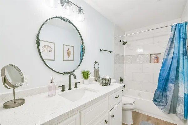 $329,000 | 1004 20th Street, Dickinson, TX 77539