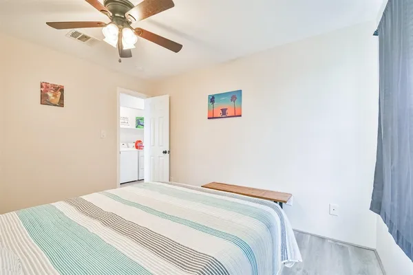 $329,000 | 1004 20th Street, Dickinson, TX 77539