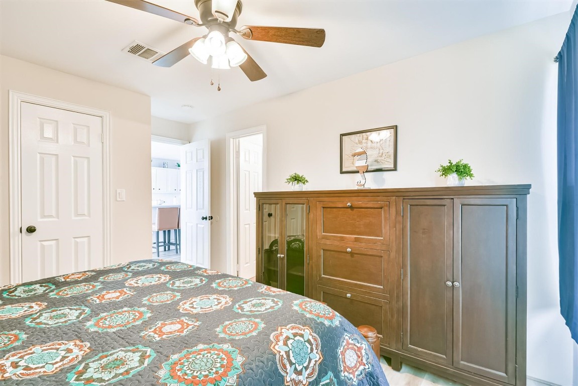 1004 20th Street Dickinson, TX 77539 - Photo 34 of 38