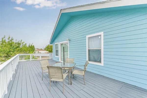 $329,000 | 1004 20th Street, Dickinson, TX 77539