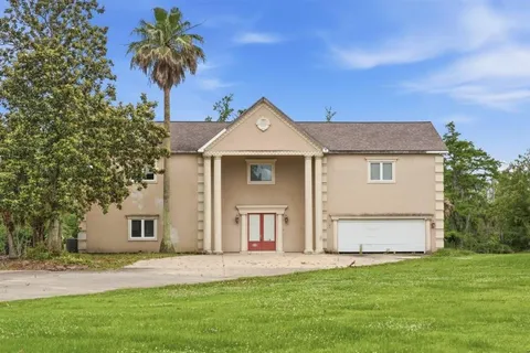 $399,000 | 3831 River Bluff Lane, Westlake, LA 70669