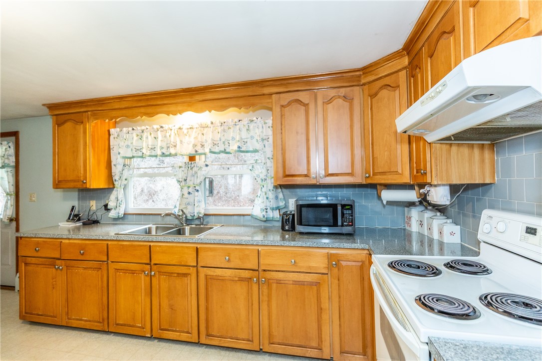 145 Whipple Road Burrillville, RI 02859 - Photo 18 of 41 Gallery Image 18