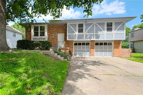 $274,999 | 16307 Spring Valley Road, Belton, MO 64012
