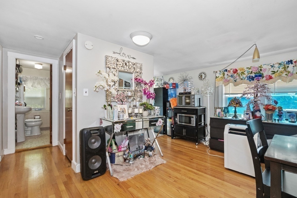 12-14 Elson Road Waltham, MA 02451 - Photo 26 of 35 Gallery Image 26