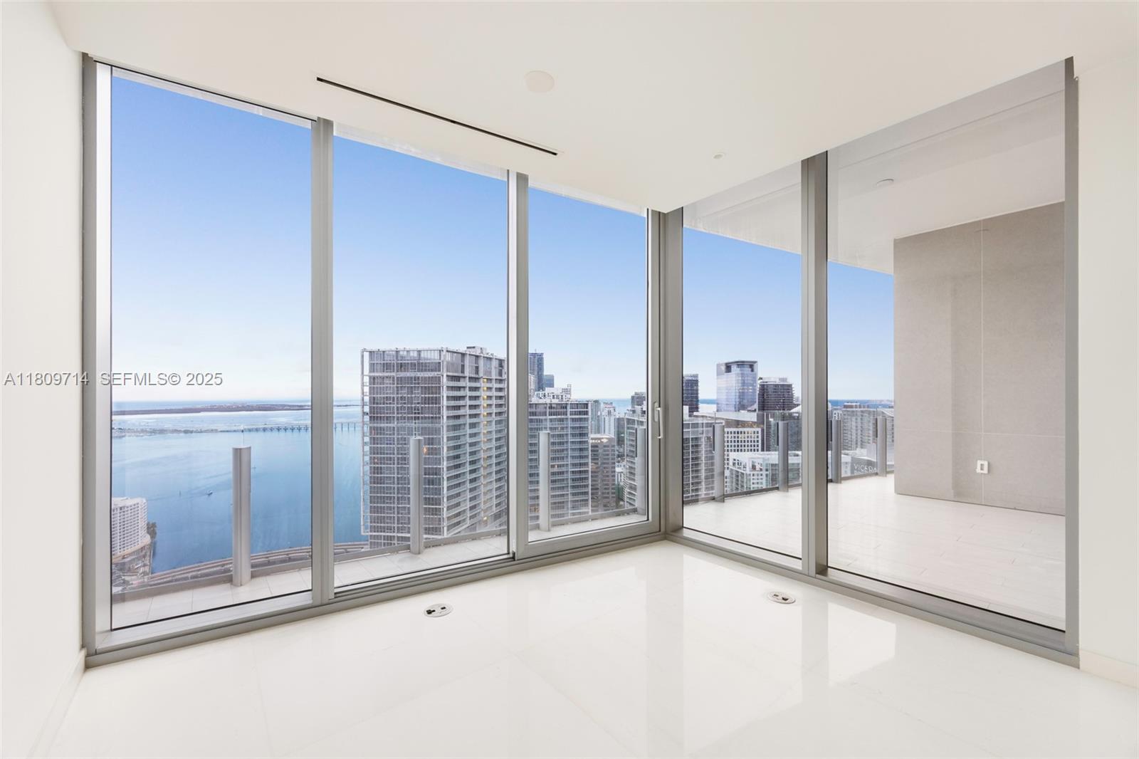 300 Biscayne Blvd Way, Unit 5205W Miami, FL 33131 - Photo 22 of 40 Gallery Image 22