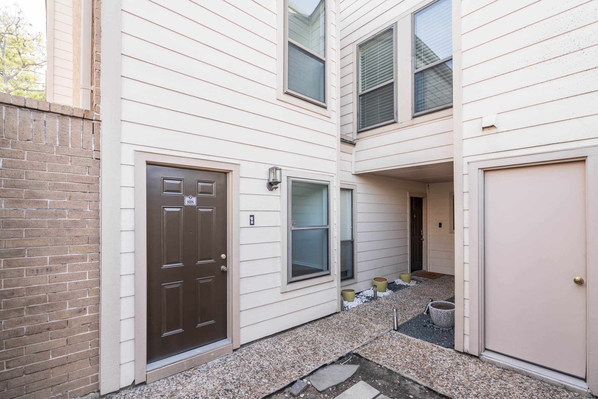 2277 South Kirkwood Road, Unit 4/808 Houston, TX 77077 - Photo 19 of 23 Experience ultimate privacy with this charming home featuring a secluded entryway, perfect for your personal retreat.