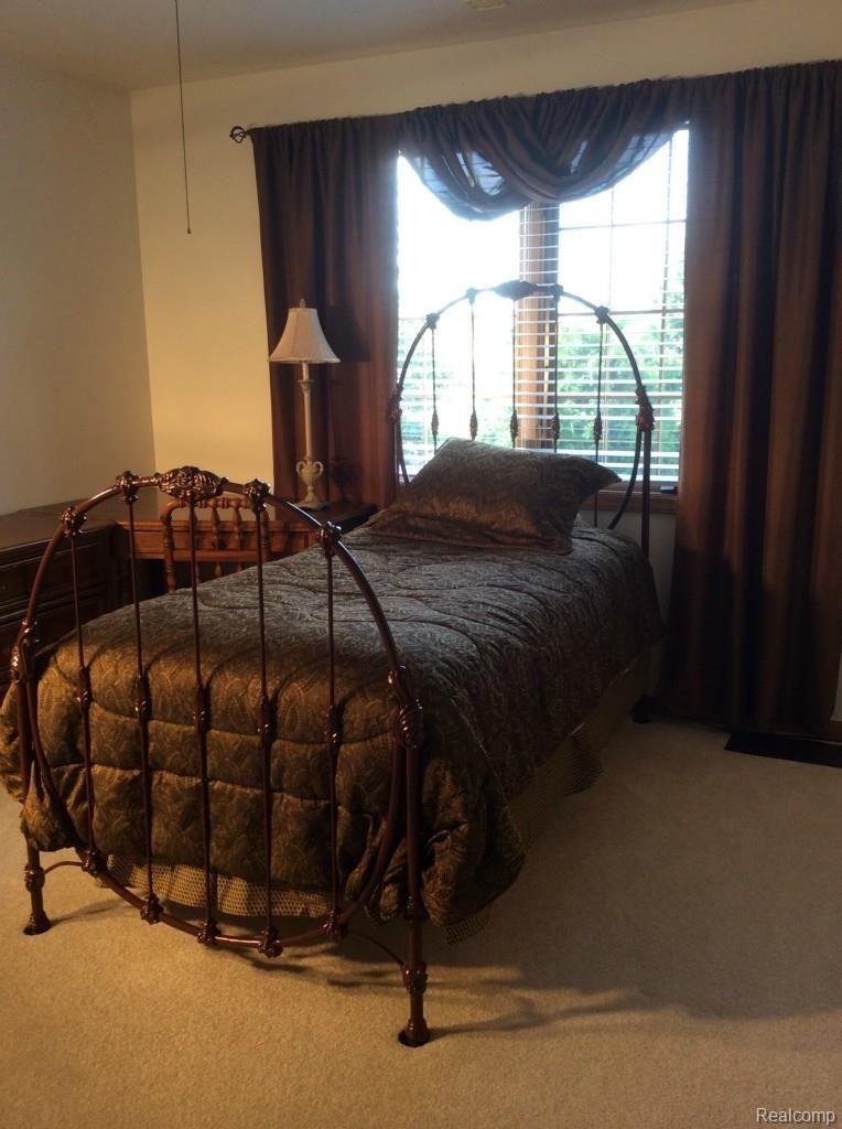 3484 Summit Ridge Drive Rochester, MI 48306 - Photo 23 of 24 3484 Summit Ridge 11.jpg