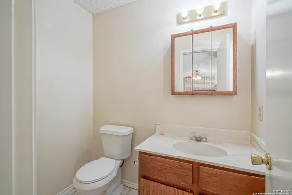 $1,500 | 7262 Shadow Ridge, San Antonio, TX 78250