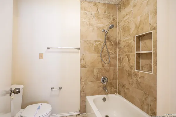$1,500 | 7262 Shadow Ridge, San Antonio, TX 78250