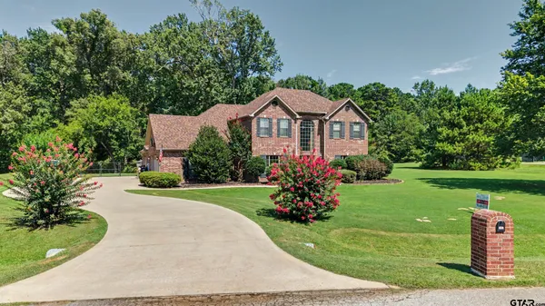 $524,900 | 210 Whistler Lane, Hallsville, TX 75650