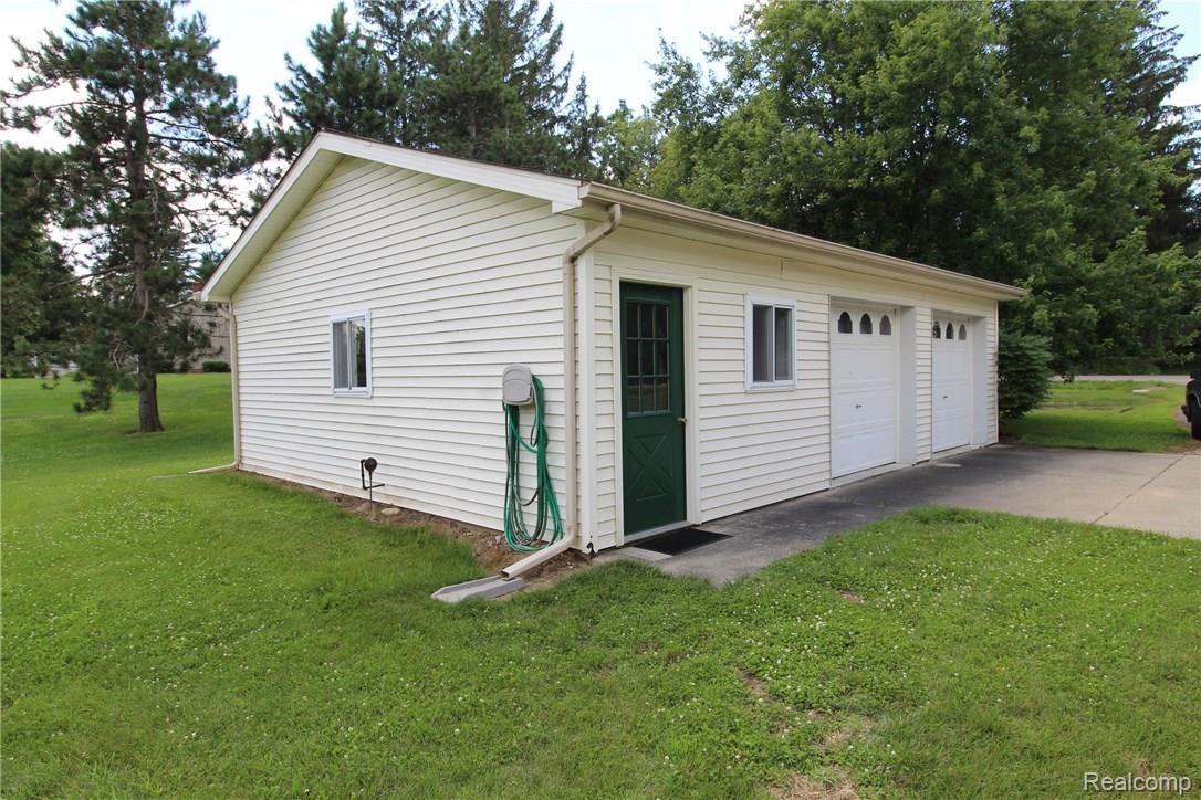 4665 Havens Road Dryden, MI 48428 - Photo 29 of 38 IMG_7950.JPG
