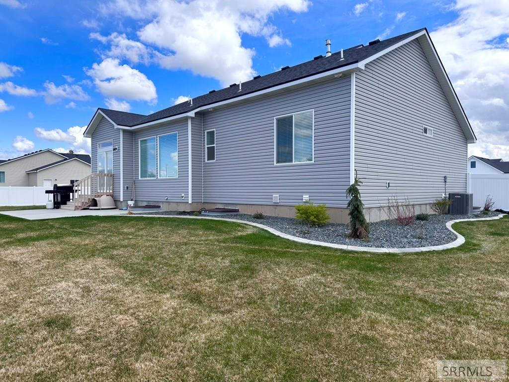 472 Fieldstone Avenue Rigby, ID 83442 - Photo 27 of 31