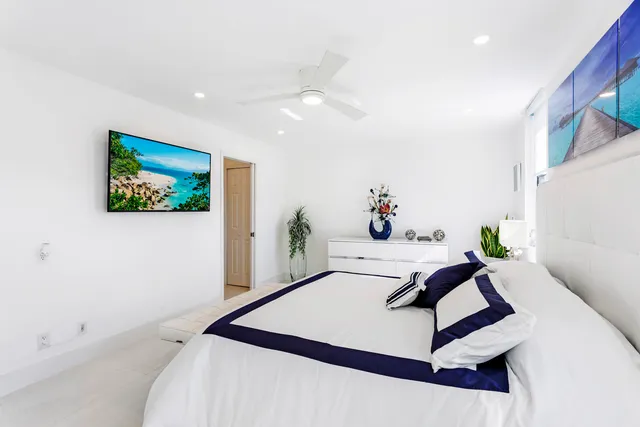 $1,175,000 | 2860 South Ocean Boulevard, Unit 512, Palm Beach, FL 33480