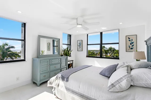 $1,175,000 | 2860 South Ocean Boulevard, Unit 512, Palm Beach, FL 33480