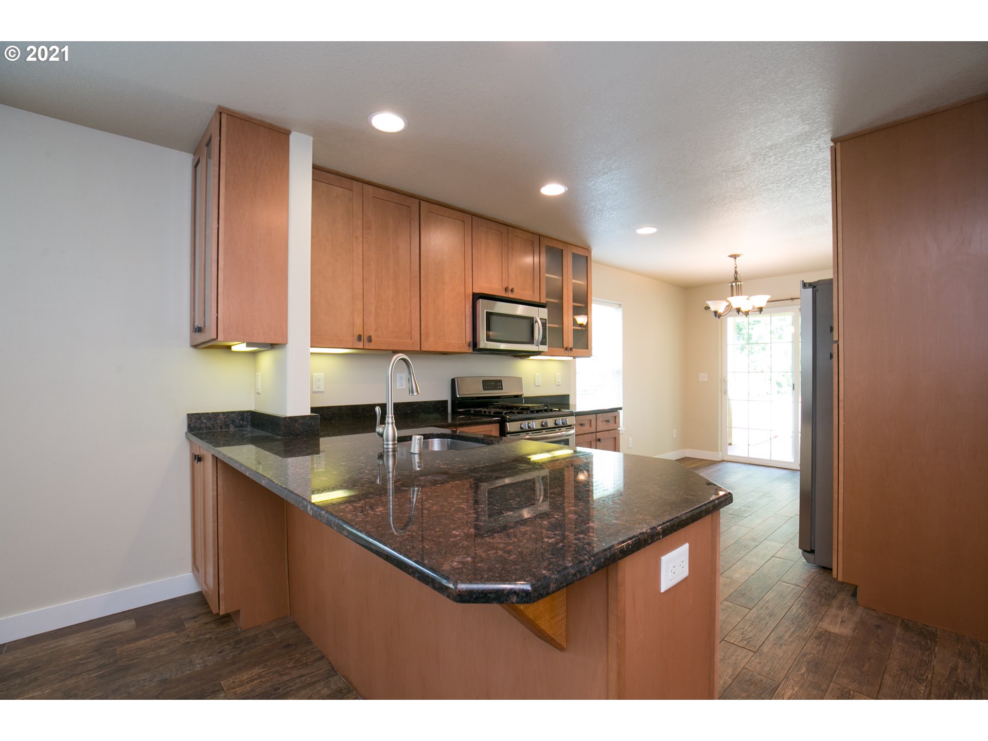 310 Northeast Frank Johns Road Stevenson, WA 98648 - Photo 17 of 32 Kitchen
