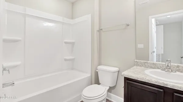 $1,800 | 5809 Bay Place, Panama City, FL 32404