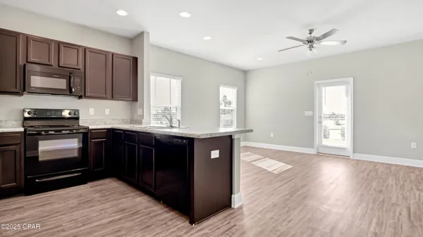 $1,800 | 5809 Bay Place, Panama City, FL 32404
