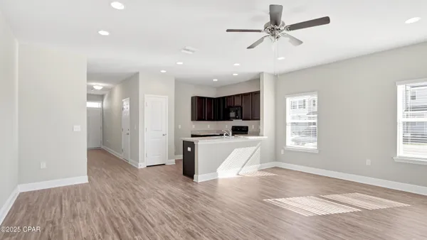 $1,800 | 5809 Bay Place, Panama City, FL 32404