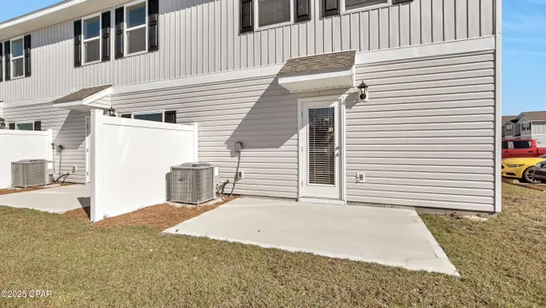 $1,800 | 5809 Bay Place, Panama City, FL 32404