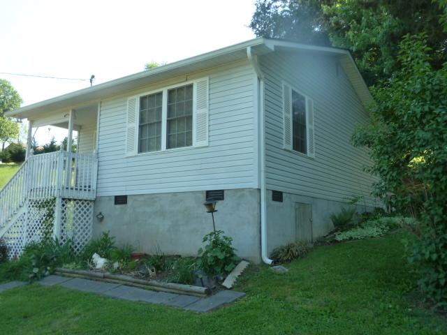 7504 Rising Road Knoxville, TN 37924 - Photo 4 of 11 P1390278