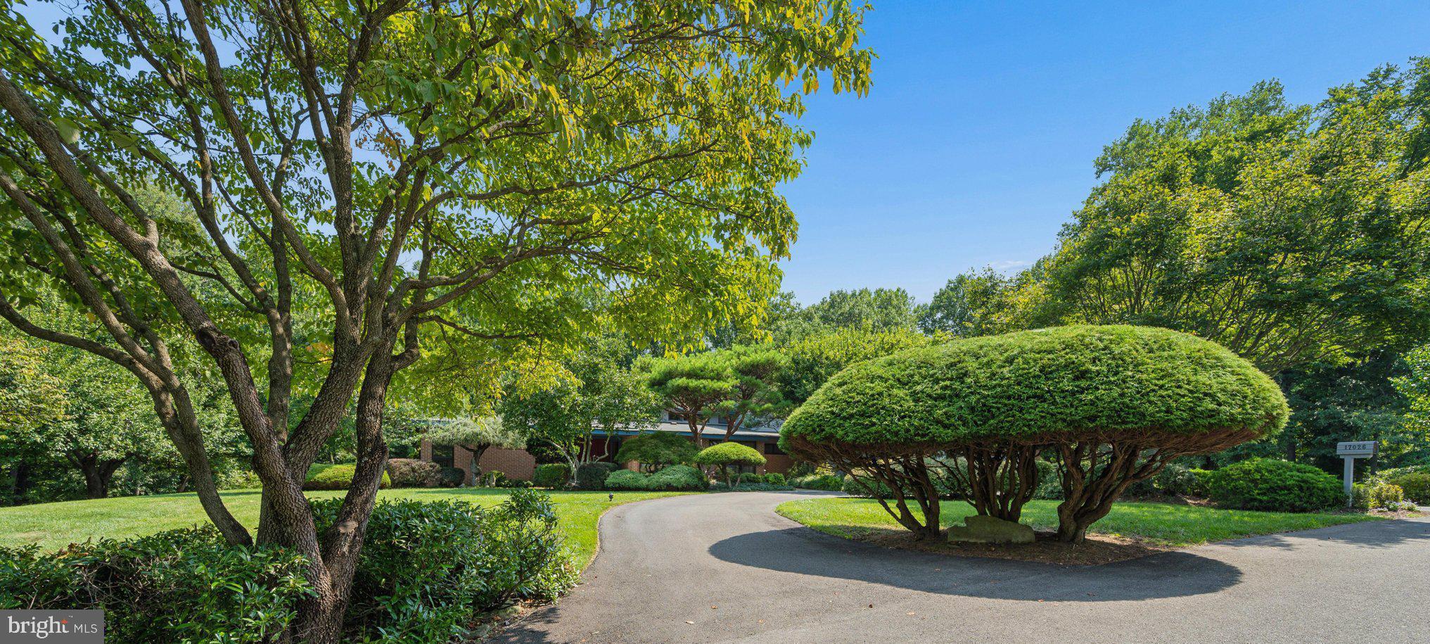 17026 Barn Ridge Drive Silver Spring, MD 20906 - Photo 15 of 90 Beautifully manicured!