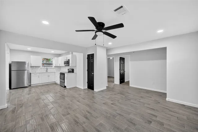 $249,900 | 715 Nell Street, Pasadena, TX 77506