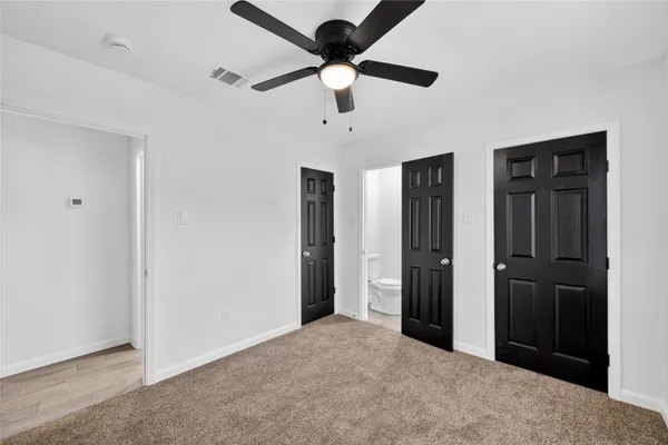 a big room with closet