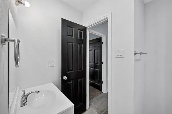 $239,900 | 715 Nell Street, Pasadena, TX 77506