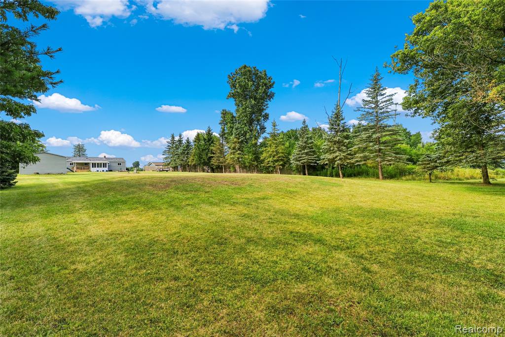 10499 East Potter Road Davison, MI 48423 - Photo 35 of 38 Gallery Image 35