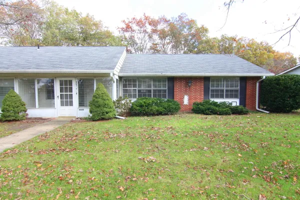 $179,000 | 463 D Portsmouth Drive, Unit 1004, Lakewood, NJ 08701