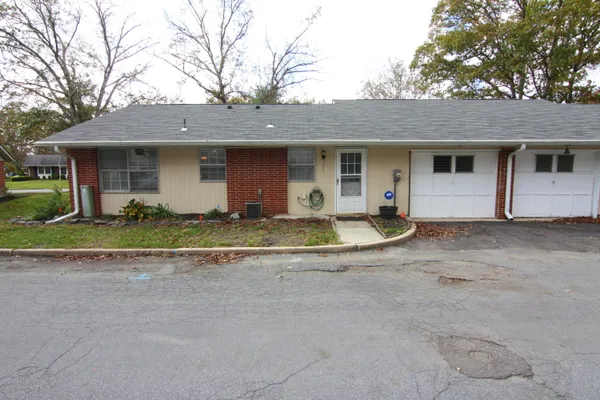 $179,000 | 463 D Portsmouth Drive, Unit 1004, Lakewood, NJ 08701