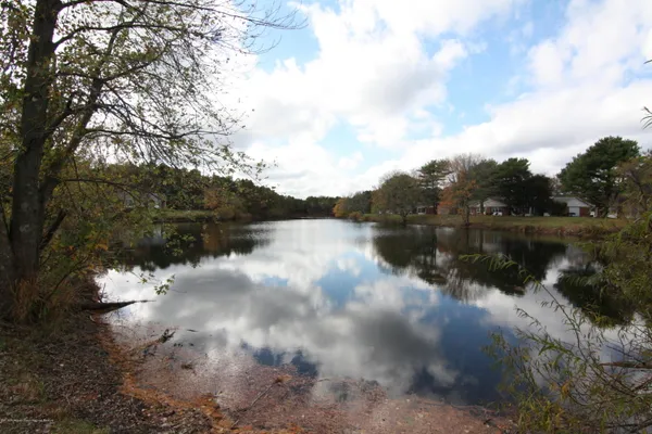 $179,000 | 463 D Portsmouth Drive, Unit 1004, Lakewood, NJ 08701