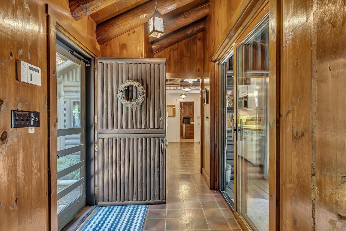 104 Sunset Road Boothbay Harbor, ME 04538 - Photo 7 of 37 11